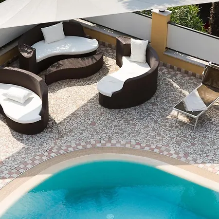 New Garden Hotel
