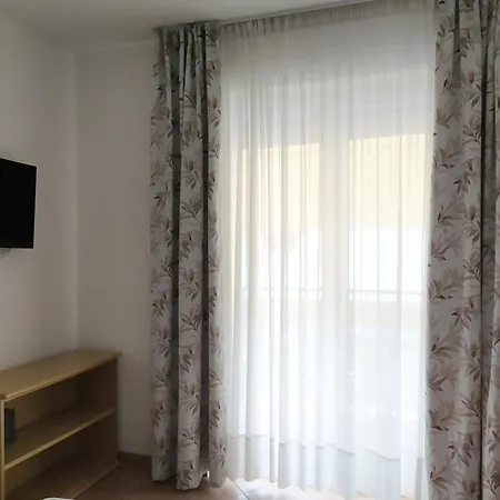 New Garden Hotel